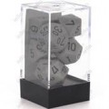 CHESSEX - Set de 7 dés - OPAQUE - Gris/Noir